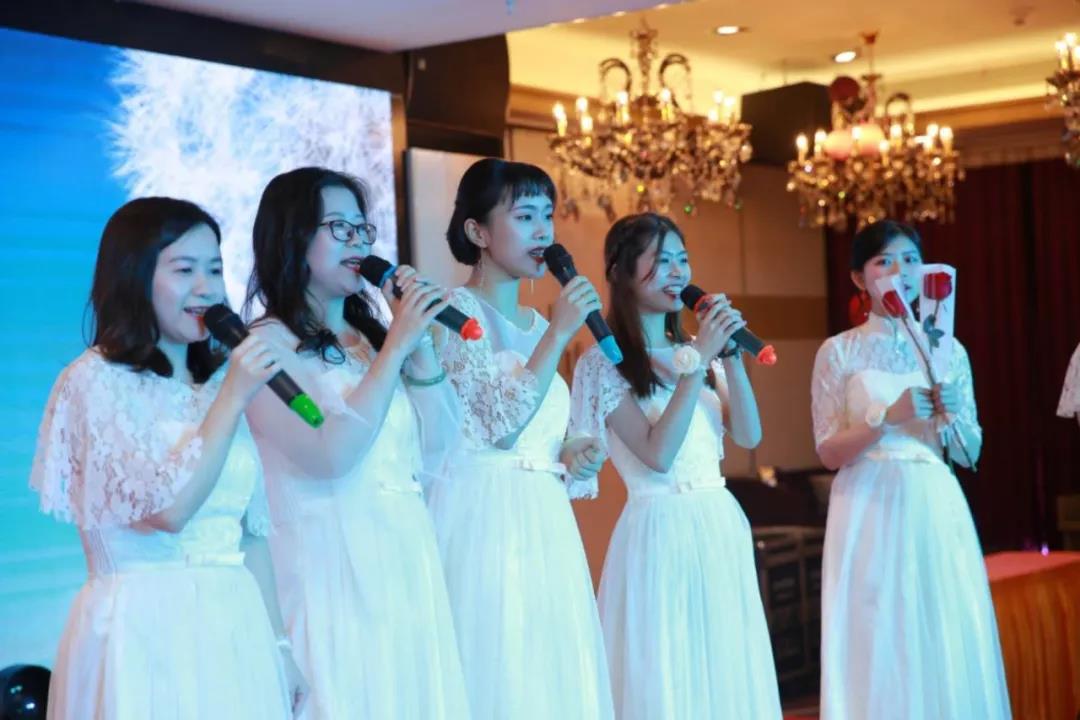 港豐年會表演